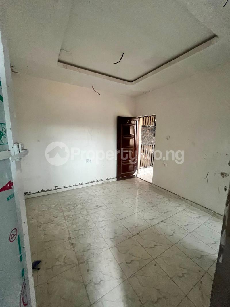 1 bedroom Flat / Apartment for rent Shomolu, Lagos. Shomolu Lagos