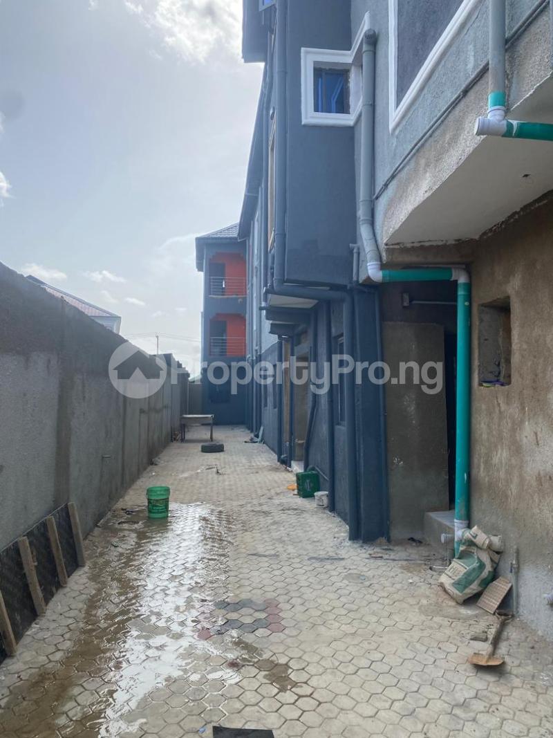 1 bedroom Flat / Apartment for rent Onipanu Shomolu Lagos