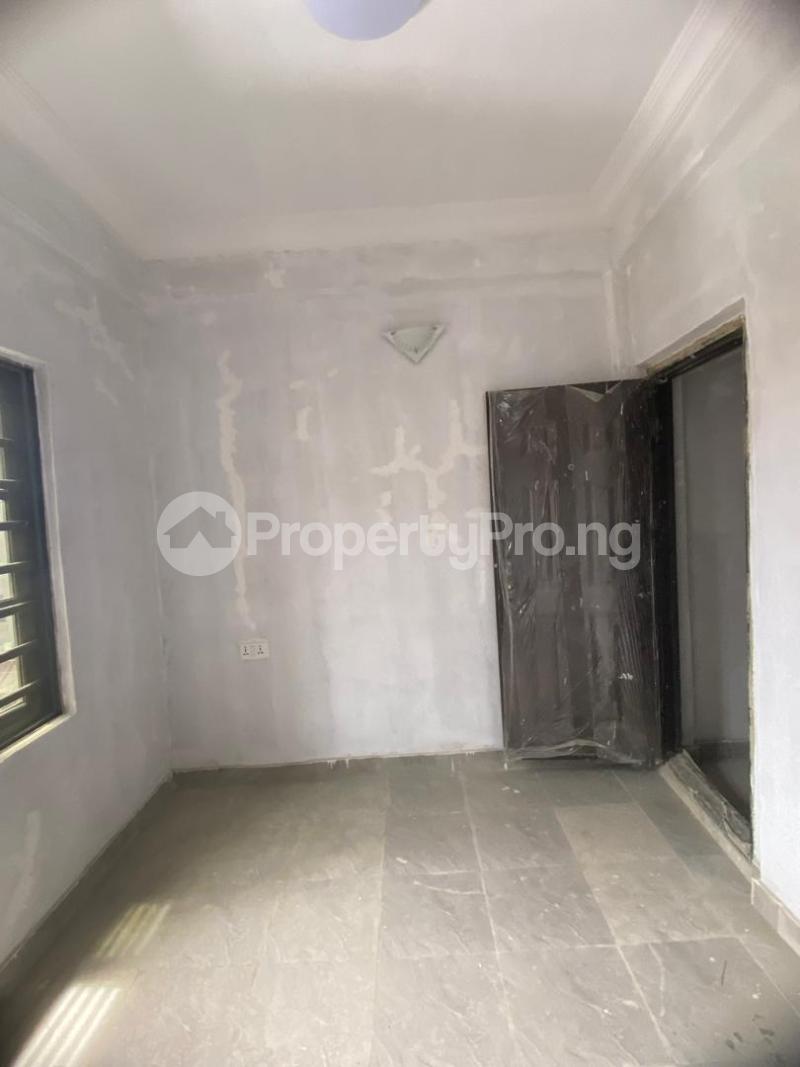 1 bedroom Flat / Apartment for rent Onipanu Ikorodu road(Ilupeju) Ilupeju Lagos - 2