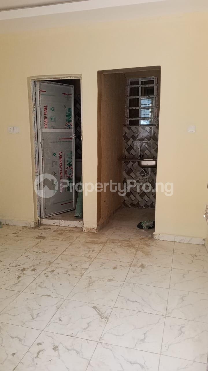 Flat / Apartment for sale Abule-Oja Yaba Lagos