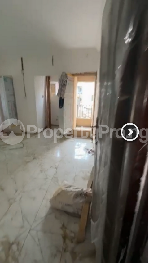 1 bedroom Flat / Apartment for sale Fadeyi Shomolu Lagos