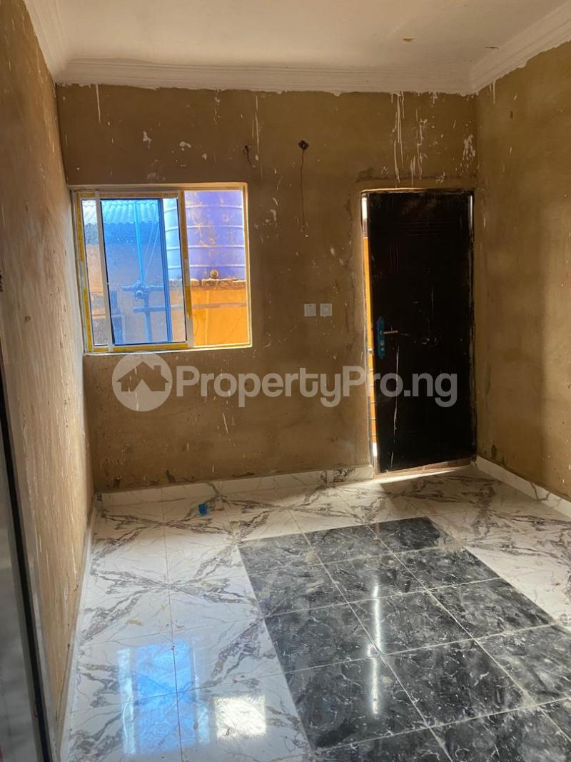 1 bedroom Flat / Apartment for rent Onipanu Shomolu Lagos