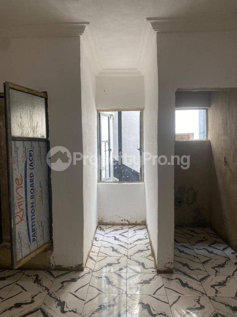 1 bedroom Flat / Apartment for rent Onipanu Shomolu Lagos