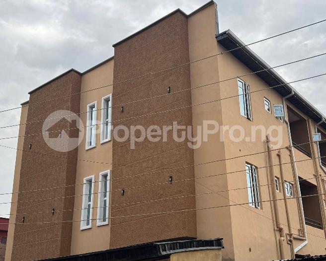 Flat / Apartment for rent Iwaya Iwaya Yaba Lagos