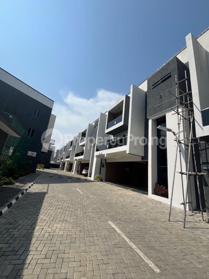 2 bedroom House for sale Ikate Lekki Lagos