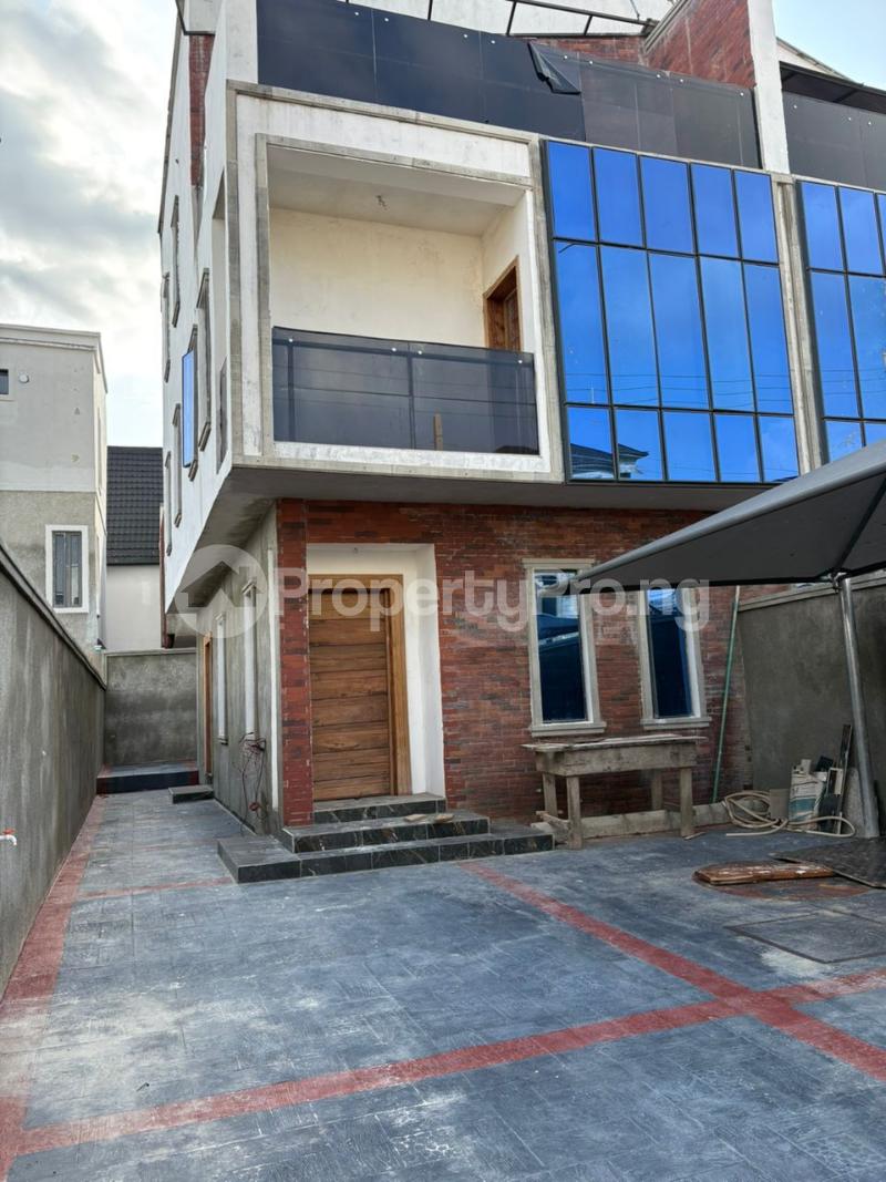 3 bedroom House for sale Gowon Estate Egbeda Alimosho Lagos