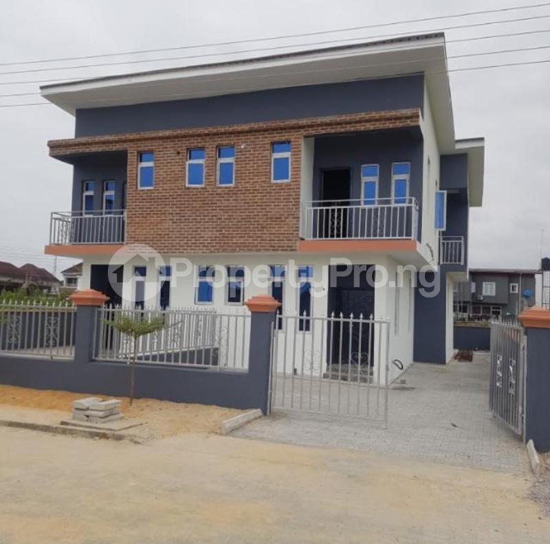 3 bedroom House for sale Amity Street Majek Sangotedo Lagos
