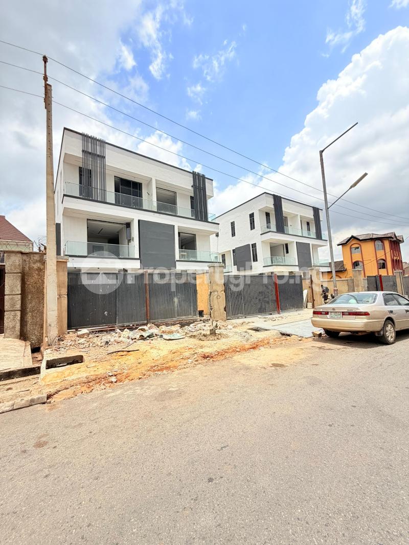 4 bedroom House for sale Omole phase 2 Ojodu Lagos
