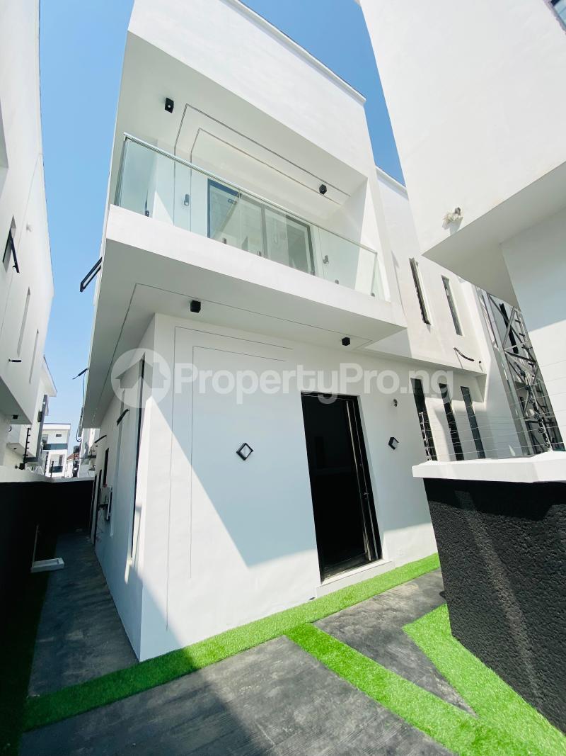 4 bedroom House for sale Chevron Lekki Lagos