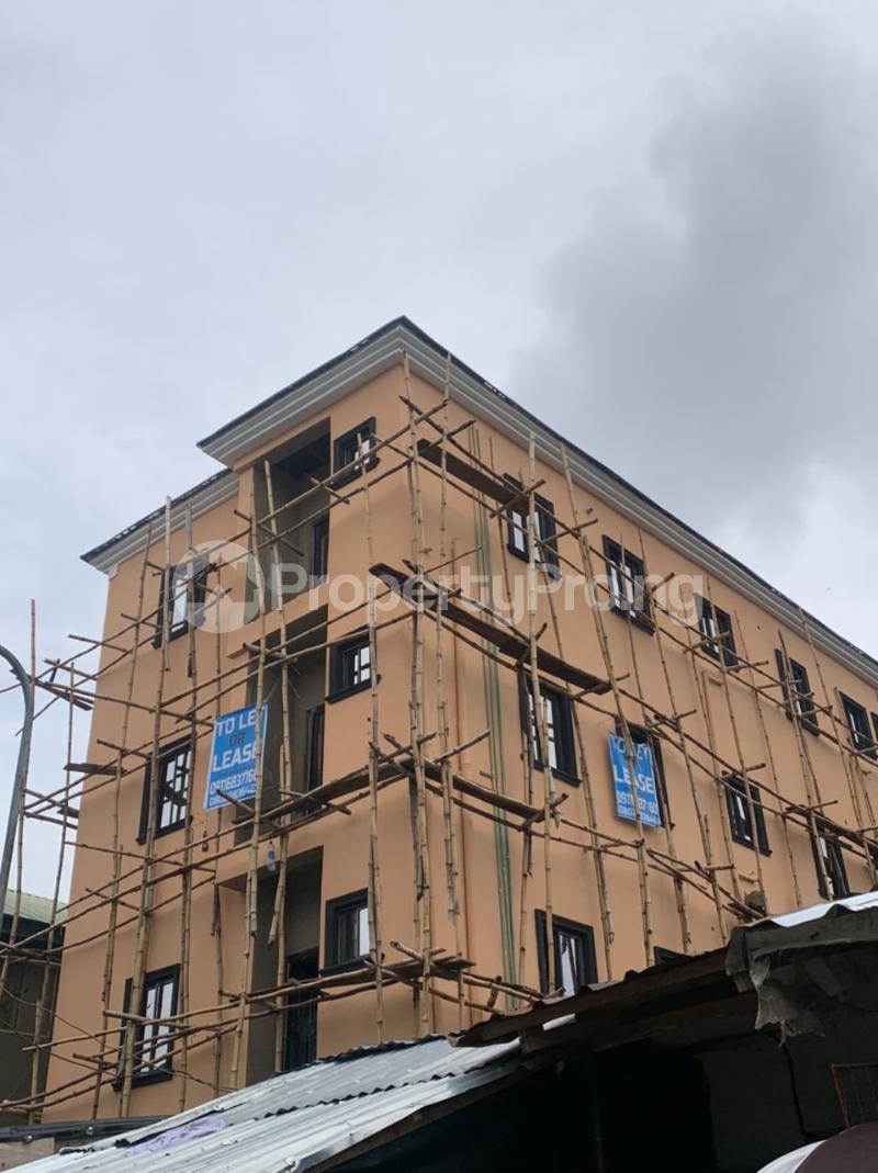 1 bedroom Flat / Apartment for rent 16.adegbite Street, Onipanu Shomolu Lagos