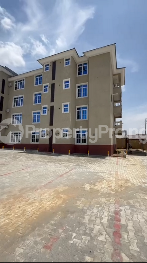 3 bedroom House for rent Jahi Abuja