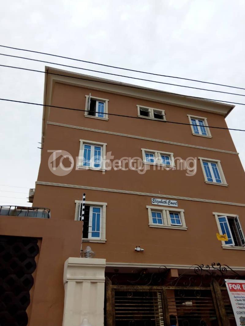 3 bedroom Flat / Apartment for rent Elizateth Court Alagomeji Yaba Lagos