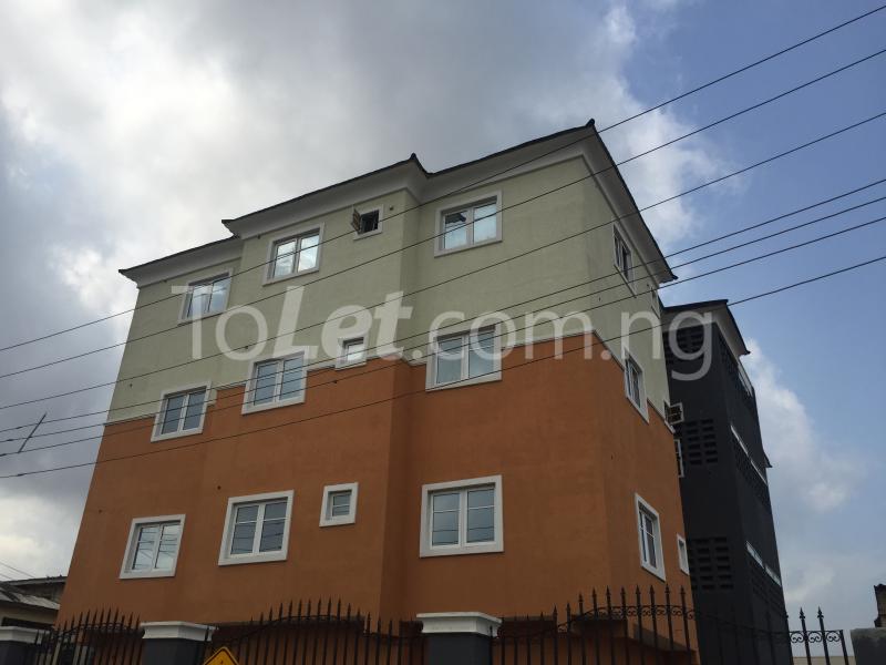3 bedroom Flat / Apartment for rent Adegunwa Alagomeji Yaba Lagos