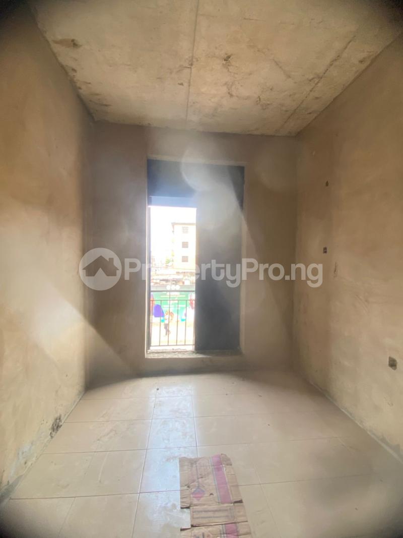 Commercial Property for rent Adekunle Ebute Metta Yaba Lagos - 1