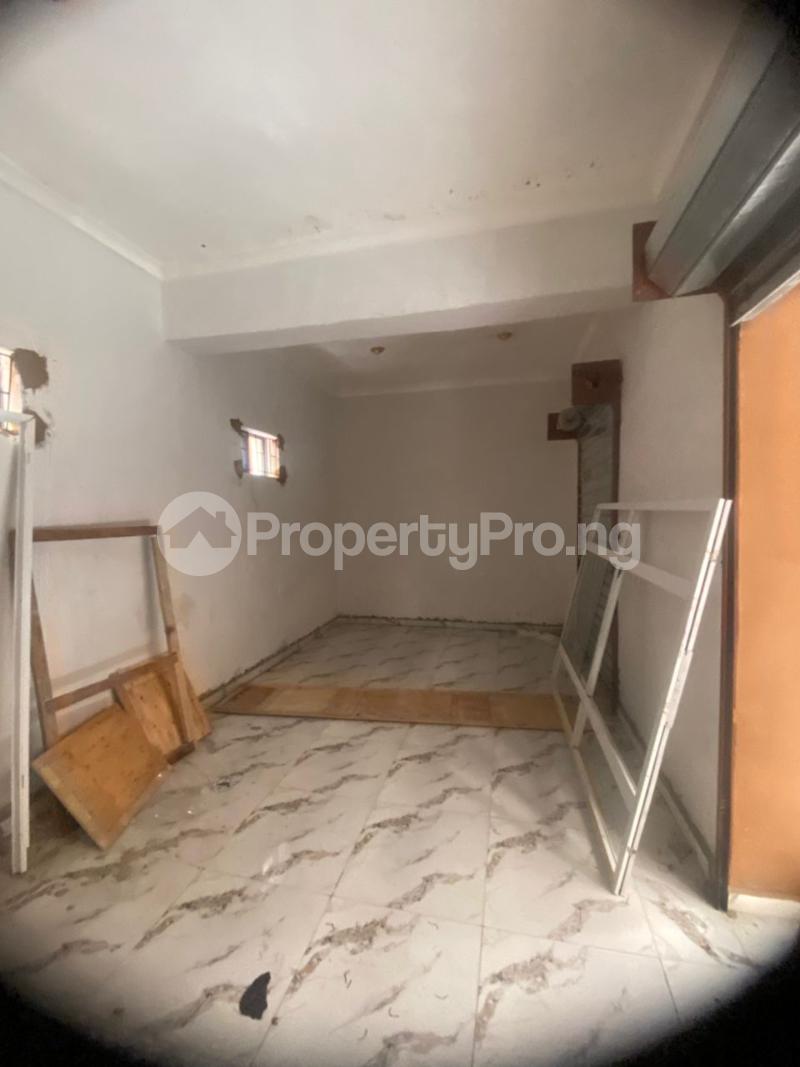 Commercial Property for rent Onipan Shomolu Shomolu Lagos