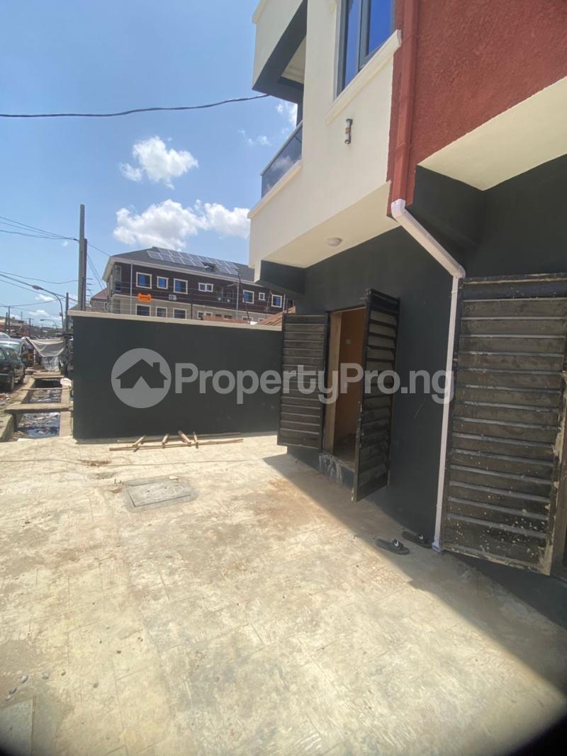 Commercial Property for rent Onipan Shomolu Lagos