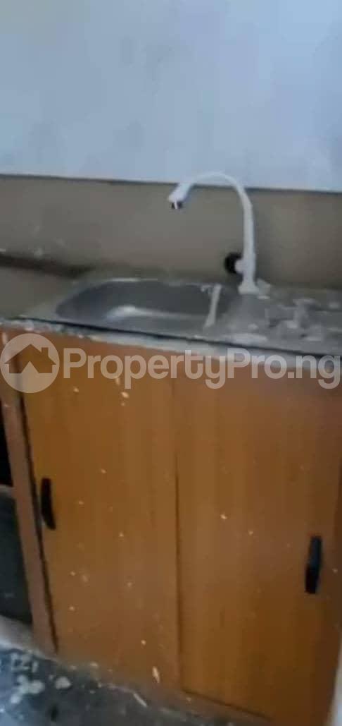Flat / Apartment for rent Close To Unilag Akoka Yaba Lagos - 2