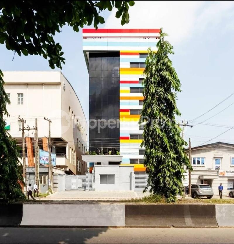 1 bedroom Commercial Property for rent Alagomeji Yaba Lagos