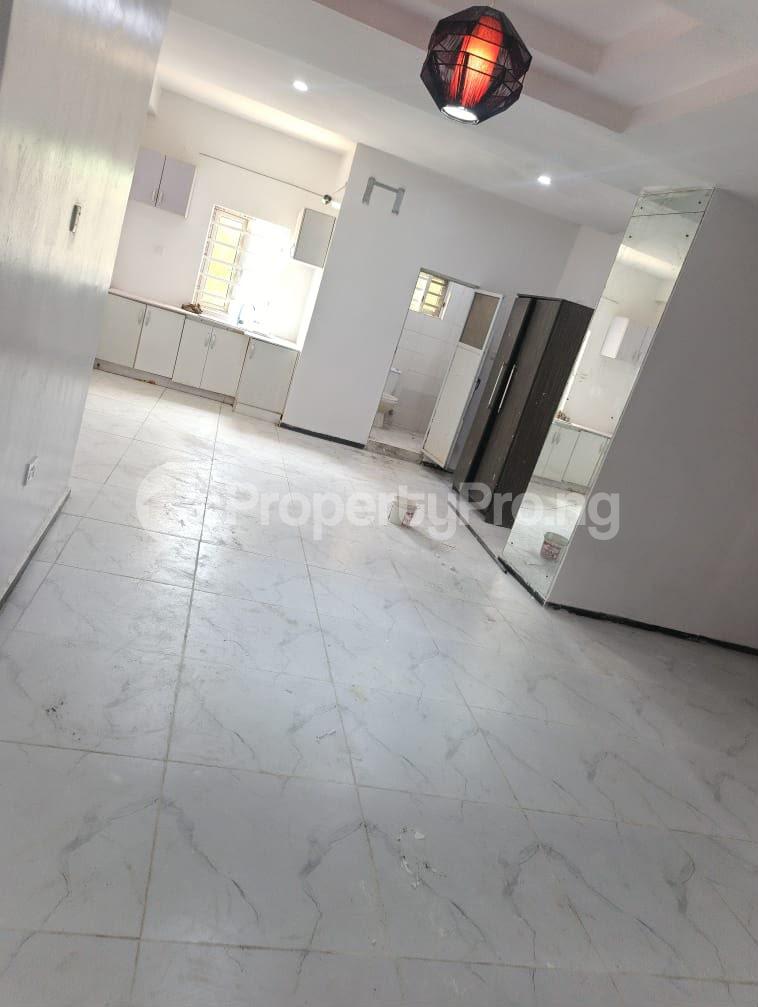 1 bedroom Commercial Property for rent Alagomeji Yaba Lagos