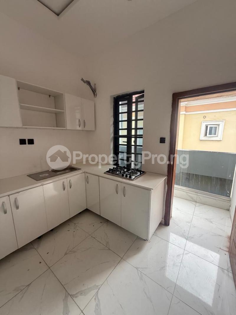 1 bedroom Flat / Apartment for rent Ologolo Lekki Lagos