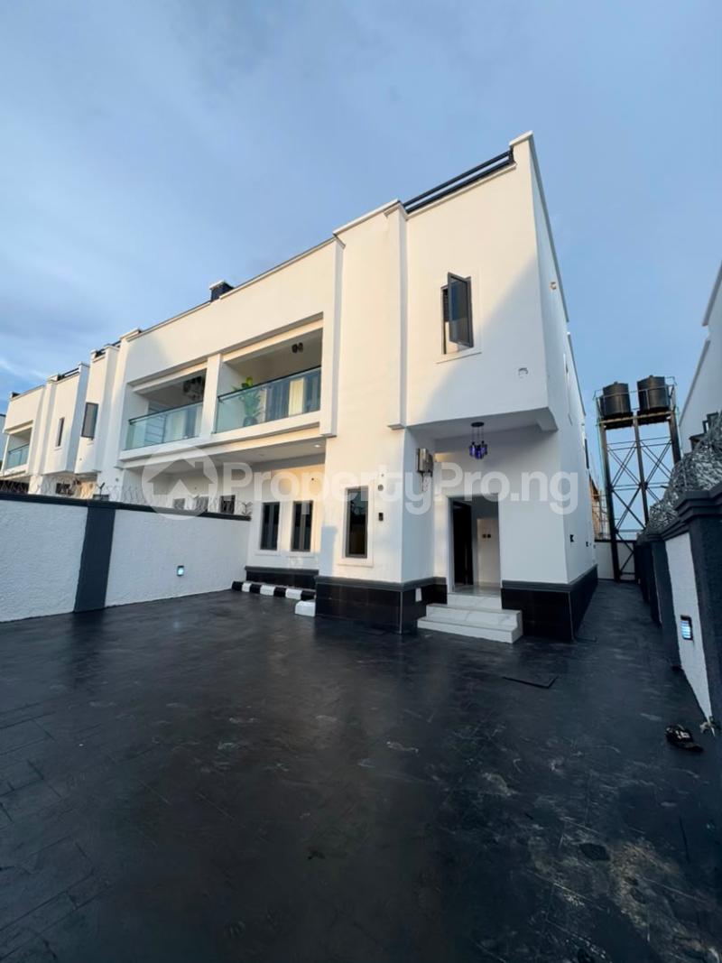 4 bedroom House for sale Along Von Road Airport Road Lugbe Abuja