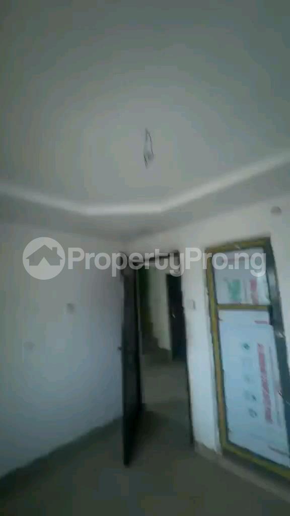 2 bedroom Flat / Apartment for rent Off Awoyokun Onipanu Shomolu Lagos