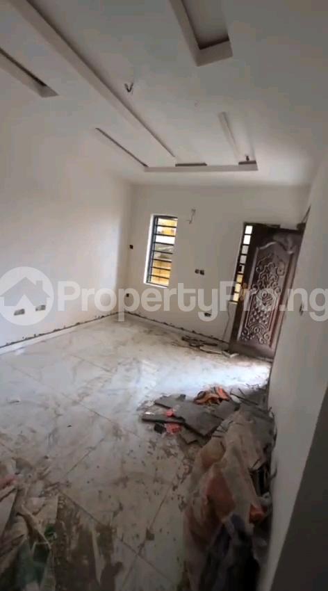 1 bedroom Flat / Apartment for rent Off Kayode Onipanu Shomolu Lagos