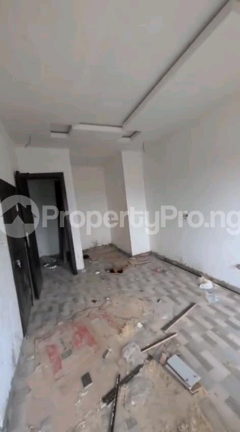 Flat / Apartment for rent Off Fadeyi Onipanu Shomolu Lagos