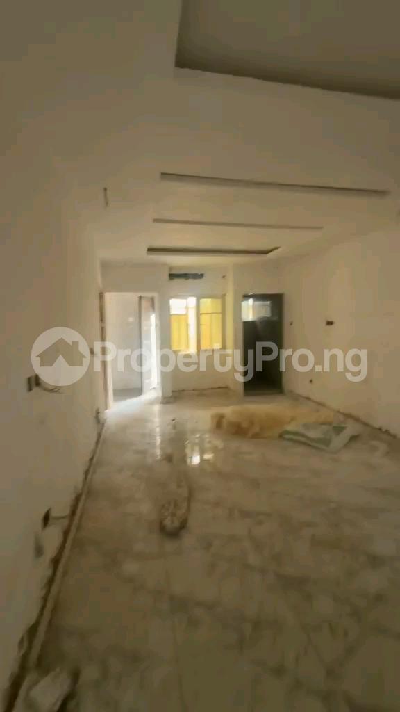 2 bedroom Flat / Apartment for rent Off Kayode Onipanu Shomolu Lagos - 0