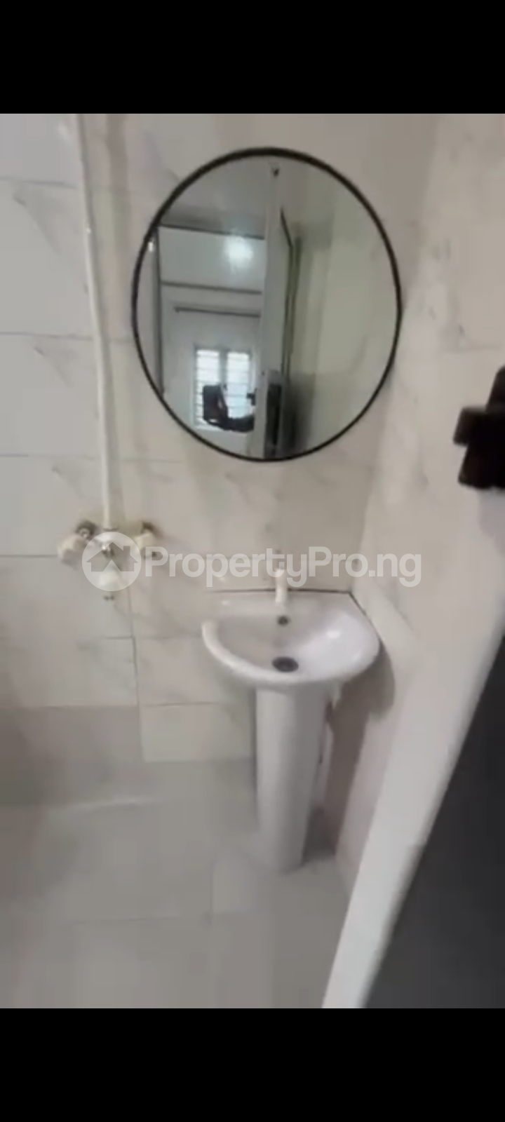 1 bedroom Flat / Apartment for rent Fadeyi Waec Fadeyi Shomolu Lagos