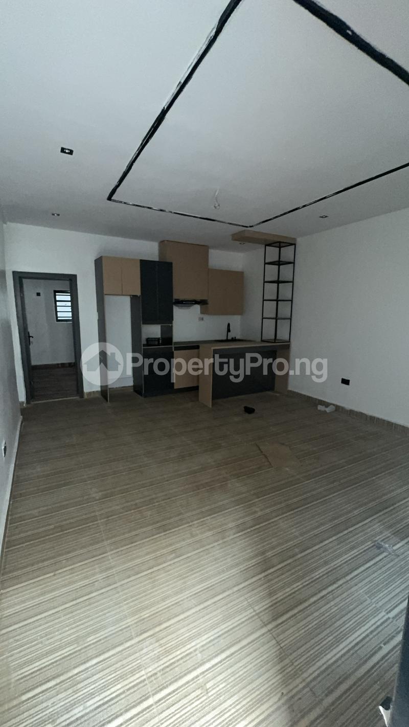 3 bedroom Flat / Apartment for rent Jibowu Yaba Lagos