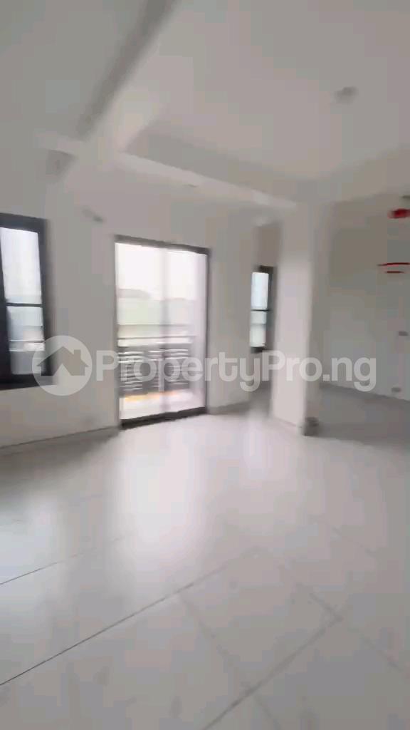 4 bedroom House for rent Obanikoro Estate Obanikoro Shomolu Lagos