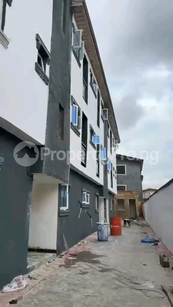 1 bedroom House for rent Awoyokun Ilupeju Lagos