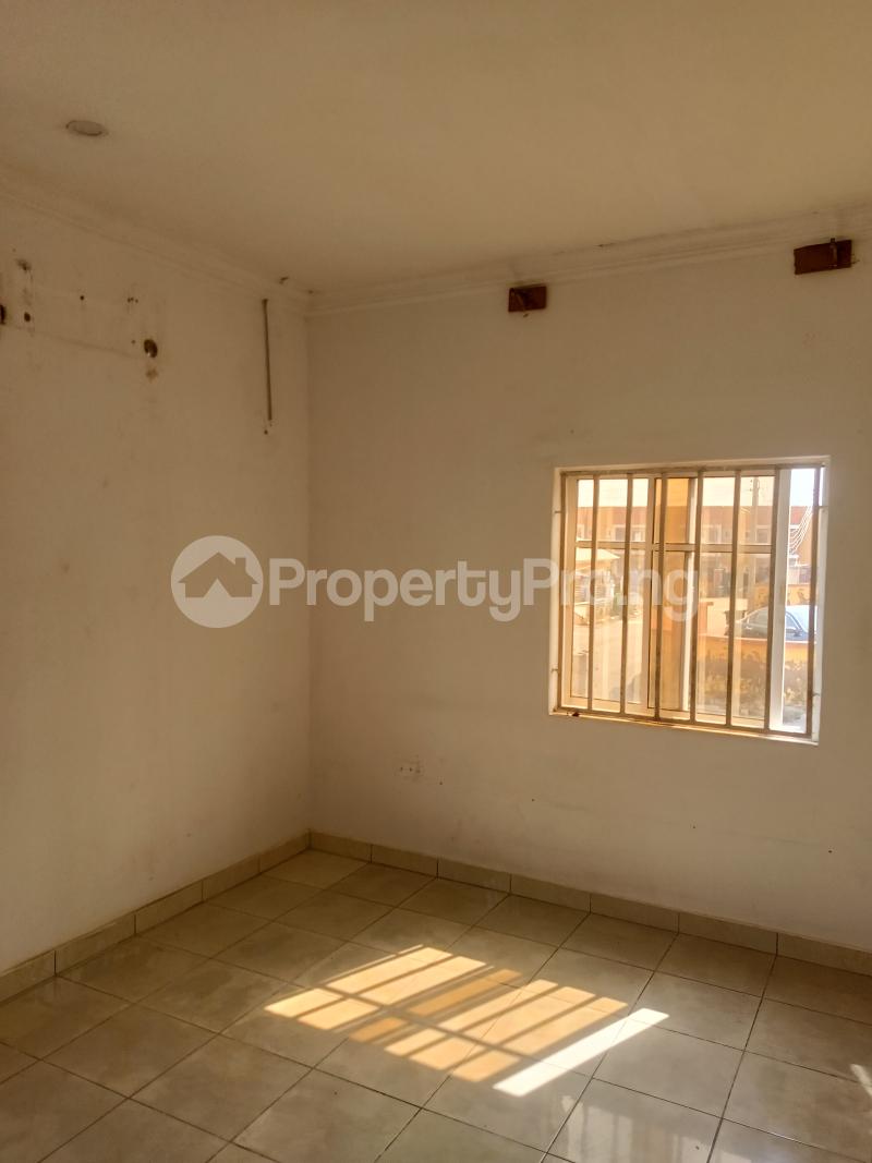 1 bedroom Flat / Apartment for rent Saburi 2 Opposite Mopol Barrack Dei-Dei Diplomatic Zones Abuja