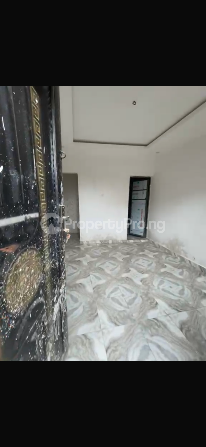 Flat / Apartment for rent Off Fadipe Shomolu Lagos