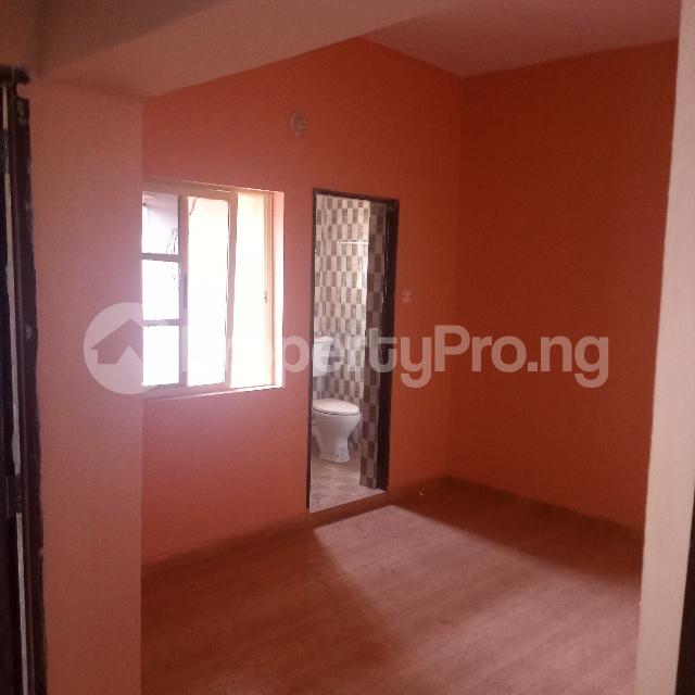 1 bedroom Flat / Apartment for rent Presidential Road Enugu Enugu