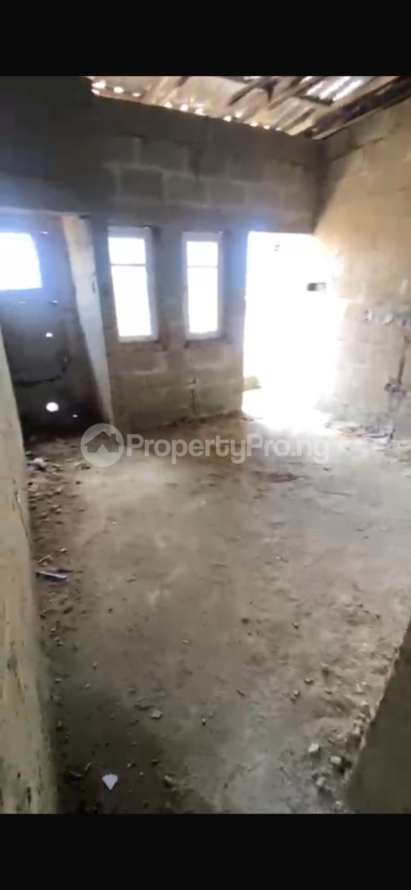 2 bedroom Flat / Apartment for sale Constain Ebute Metta Yaba Lagos