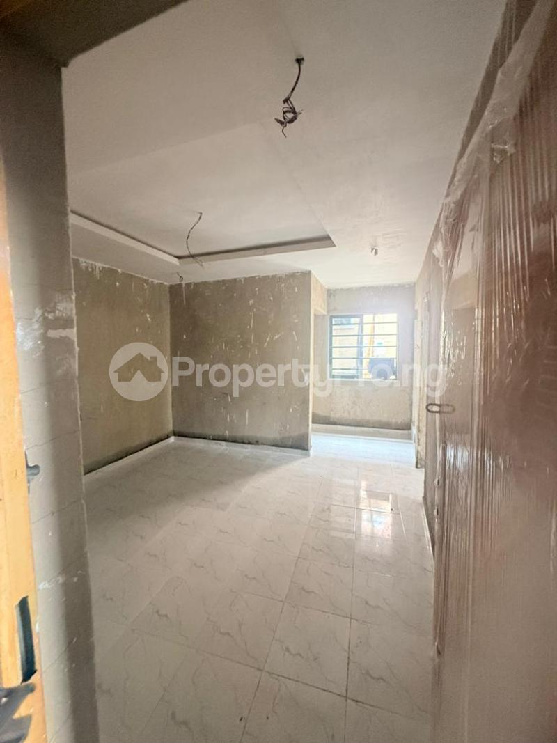 1 bedroom Flat / Apartment for sale Shomolu Shomolu Lagos