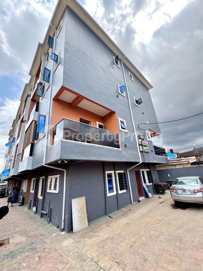 1 bedroom Flat / Apartment for sale Onike Yaba Lagos