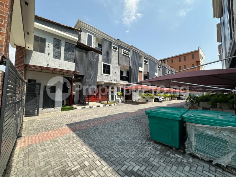 4 bedroom House for sale Liberty Court Ikate Lekki Lagos