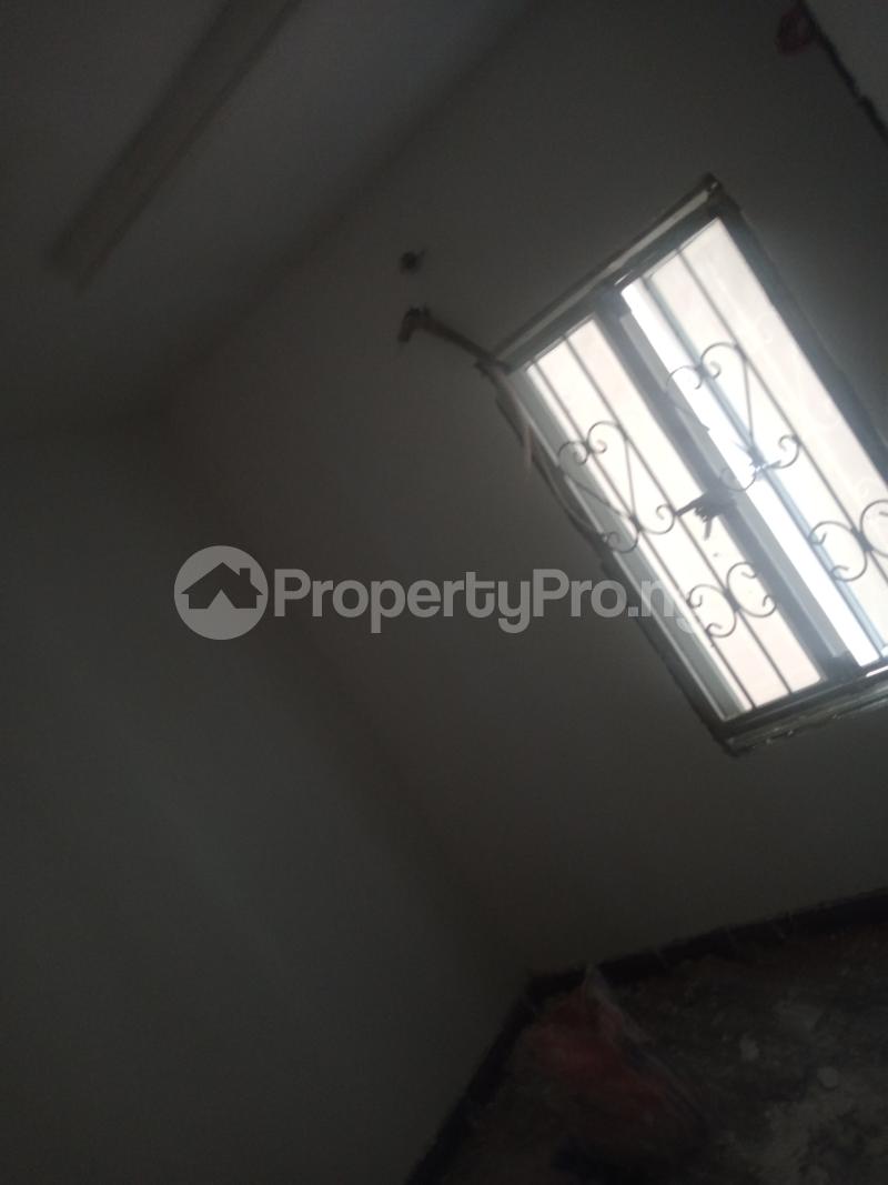 2 bedroom Flat / Apartment for rent Bornu Way Ebute Metta Yaba Lagos - 5