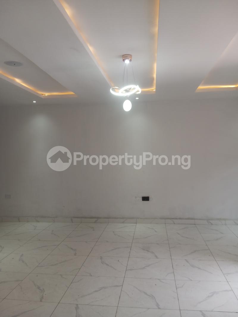 3 bedroom Flat / Apartment for rent Enitan Aguda Surulere Lagos - 3