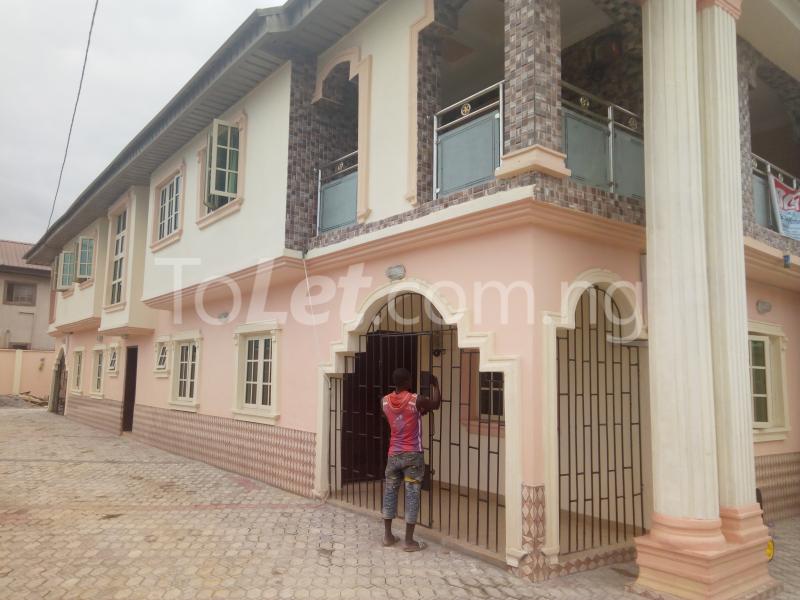 3 bedroom Flat / Apartment for rent Hakeem Dosunmu Street Ago palace Okota Lagos