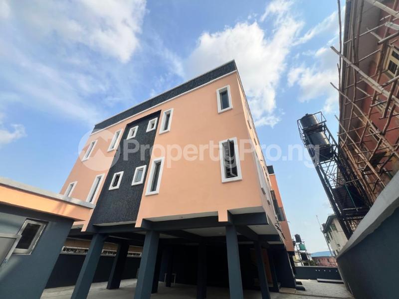 3 bedroom Flat / Apartment for sale Soluyi Gbagada Lagos