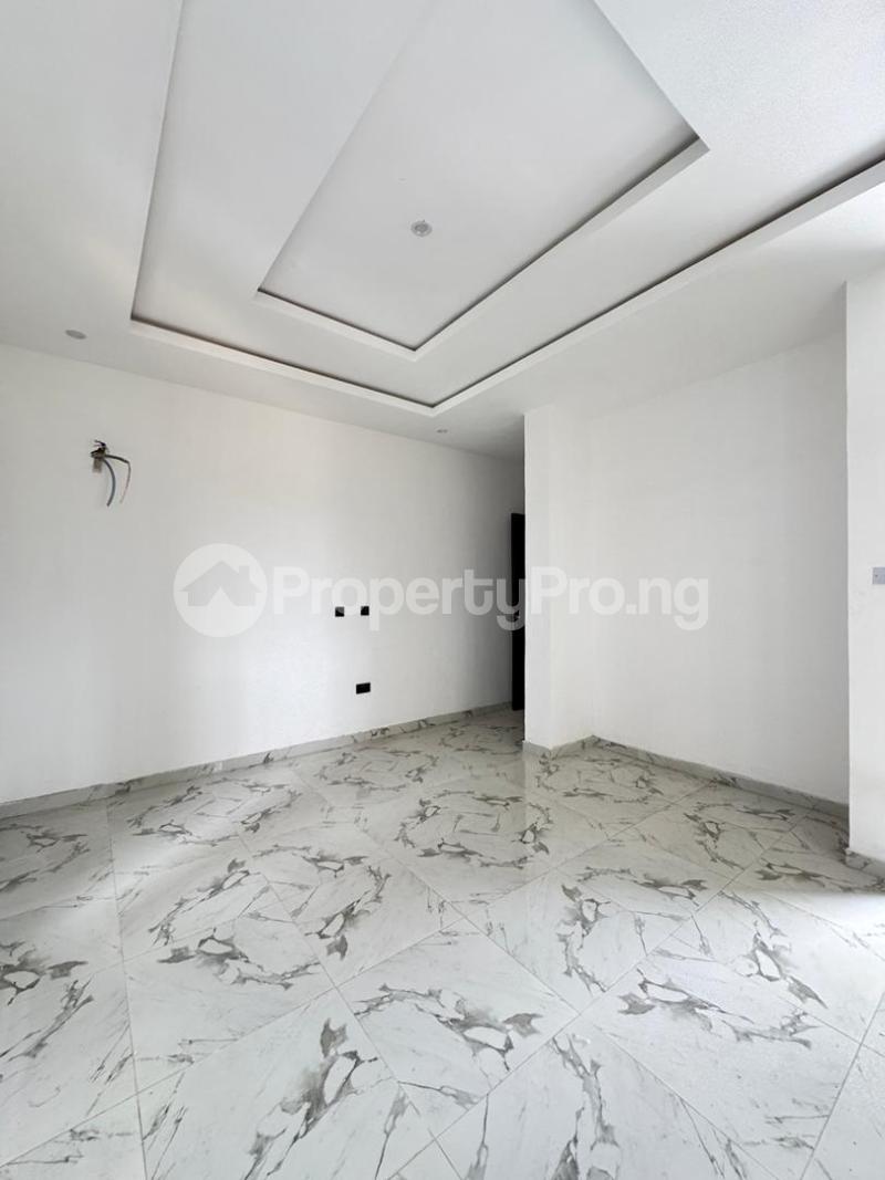 3 bedroom Flat / Apartment for rent New garage Gbagada Lagos