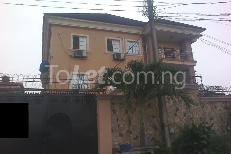 3 bedroom Flat / Apartment for rent Ojiaka Street Ago palace Okota Lagos