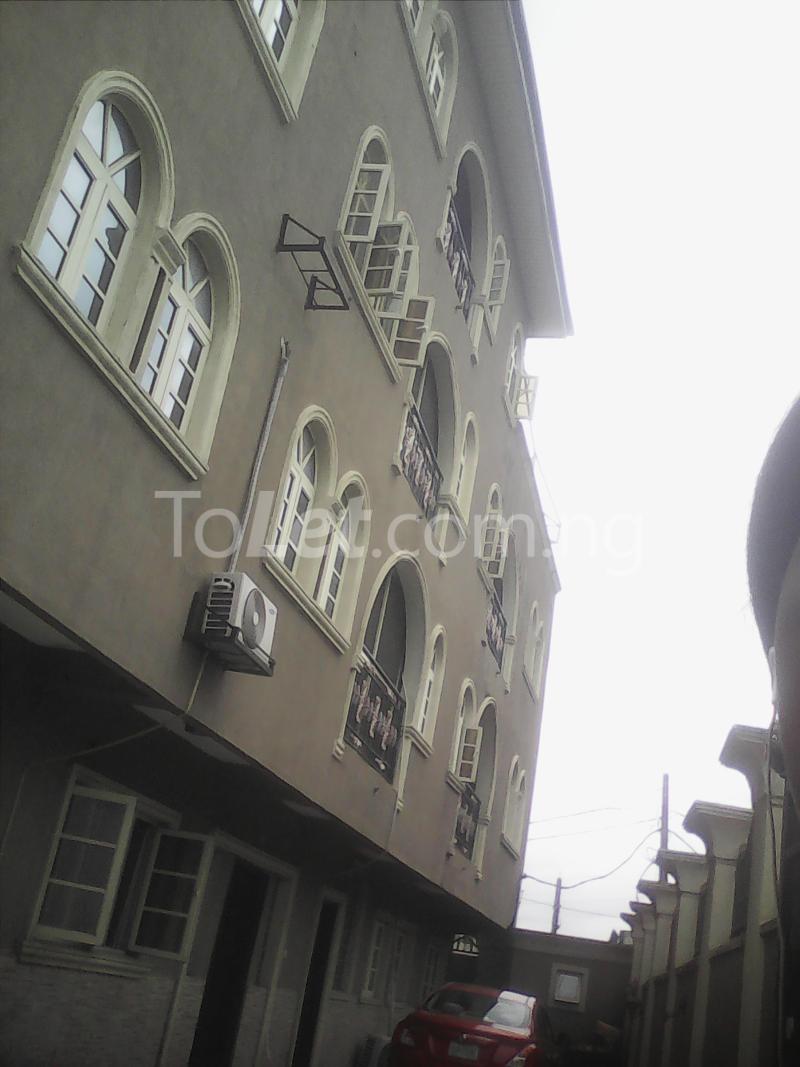 3 bedroom Flat / Apartment for rent Tokunbo Street Alagomeji Yaba Lagos