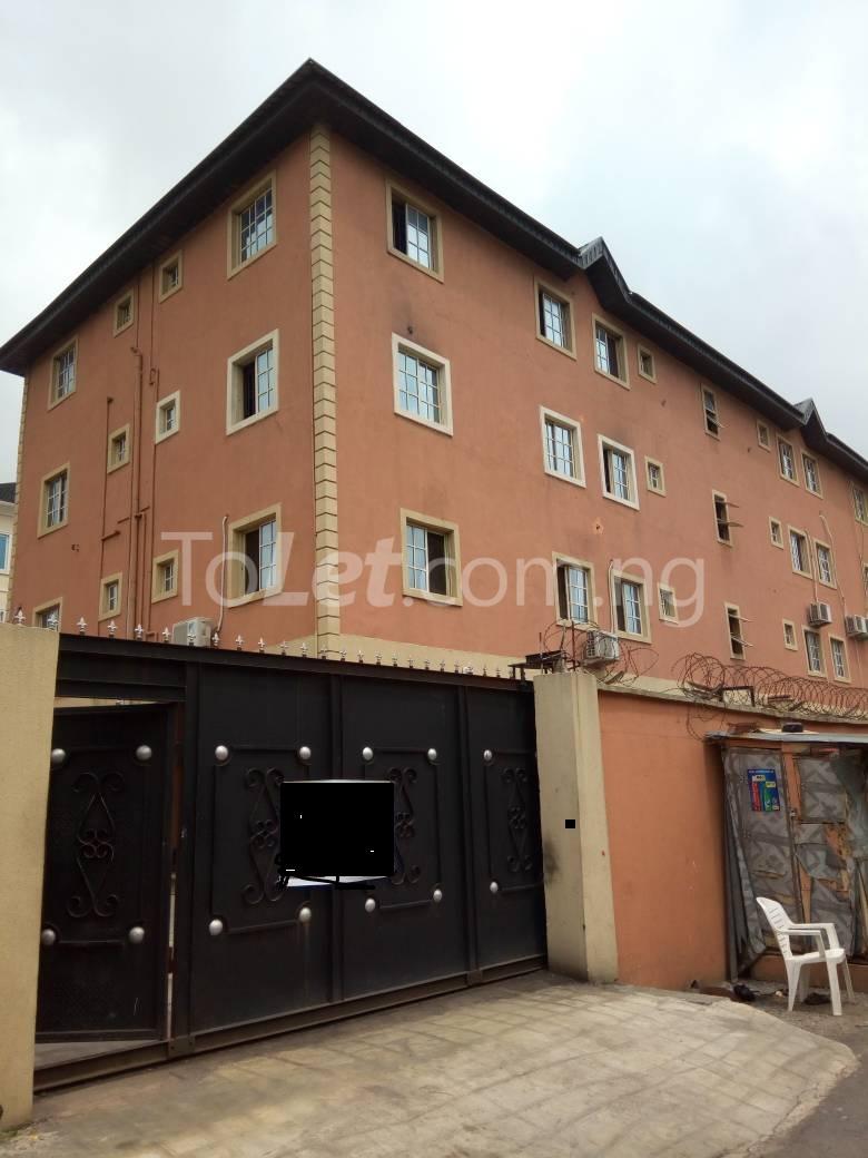 3 bedroom Flat / Apartment for rent   Toyin street Ikeja Lagos