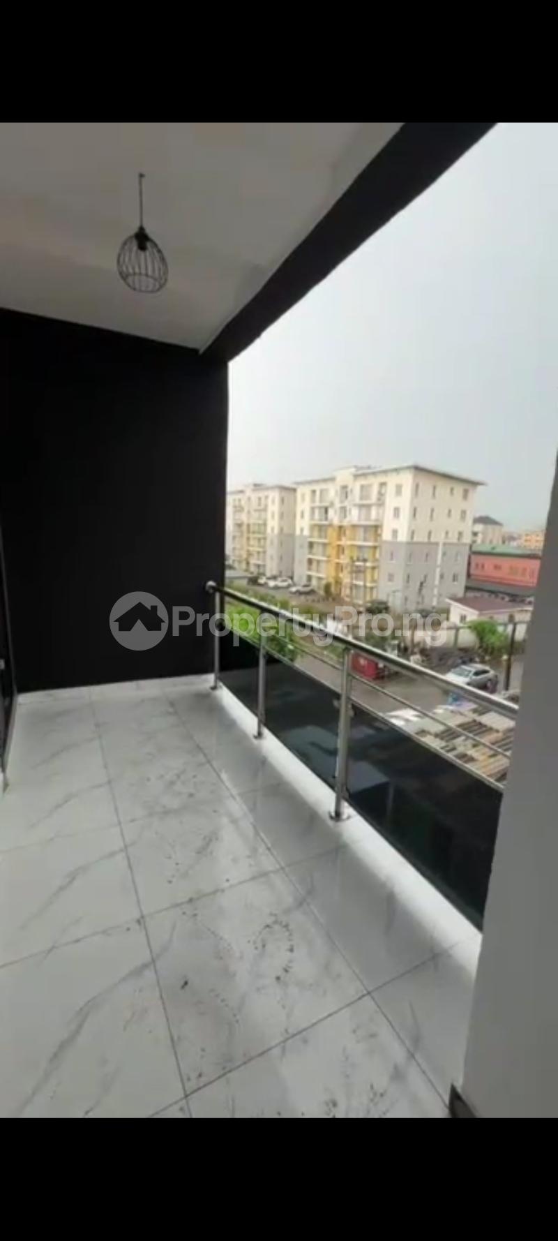 3 bedroom Flat / Apartment for sale Off Adetola Road Aguda Surulere Lagos - 0