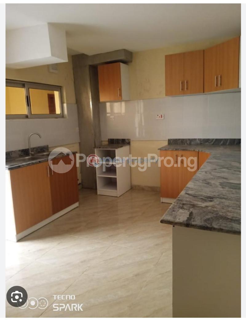 3 bedroom Flat / Apartment for rent Herbert Macaulay Way, Alagomeji Yaba Lagos